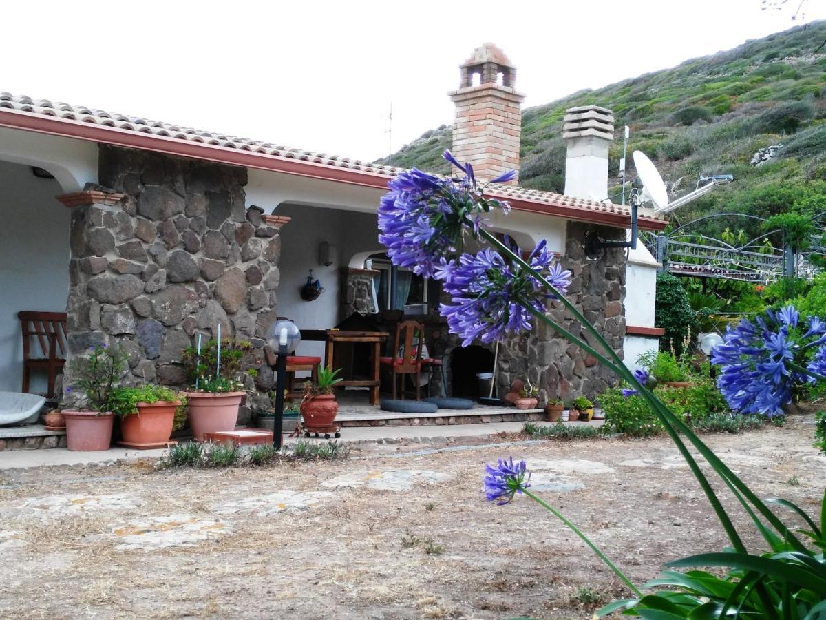 B&B Glamping Semaforo Capo Sperone SantʼAntìoco Eksteriør bilde
